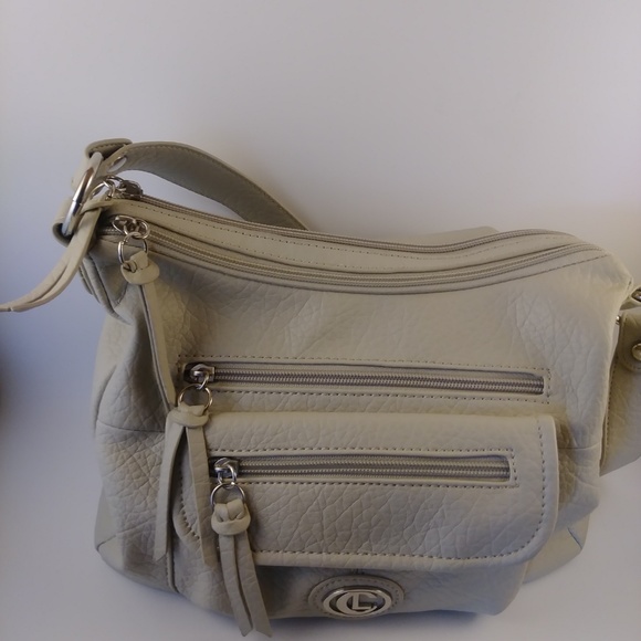 Carryland Cream Colored Shoulder Bag - Picture 2 of 4